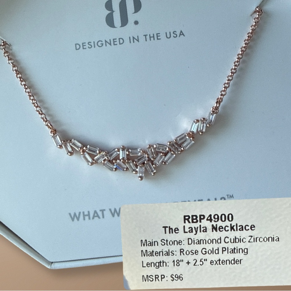 Bomb party OG, the Layla necklace diamond cc on rose gold